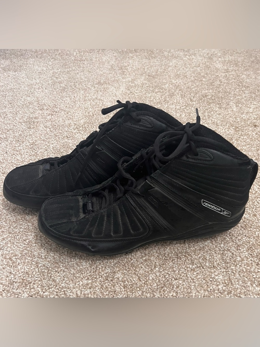 Reebok Men's Black Spike Shoes Size 9.5